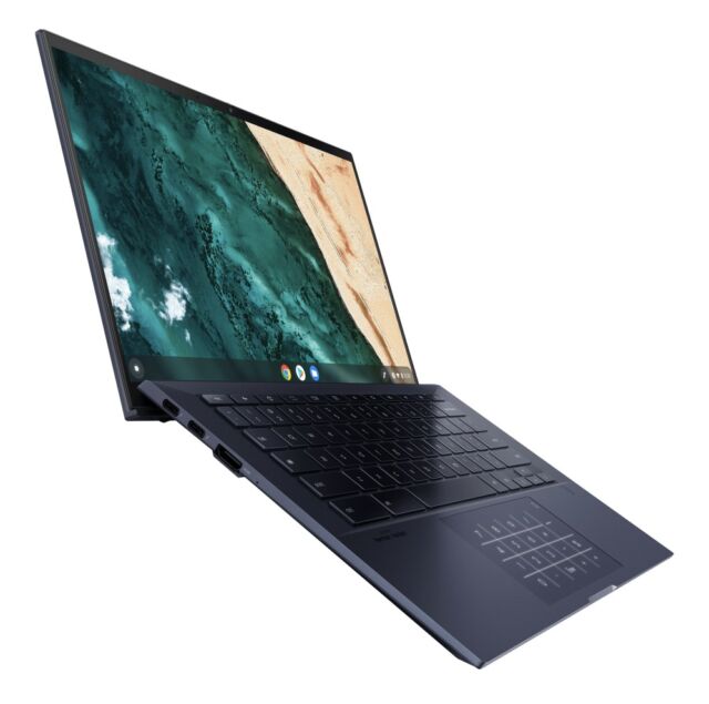 Chromebook CX9 Asusa (na zdjęciu) ma procesor i3 lub i7, a drugi model kosztuje 1150 USD.