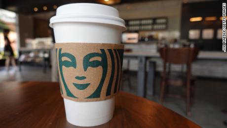 Starbucks planuje wycofać swoje kubki premium