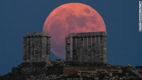 Czerwcowy, truskawkowy księżyc rozświetli niebo w tym tygodniu