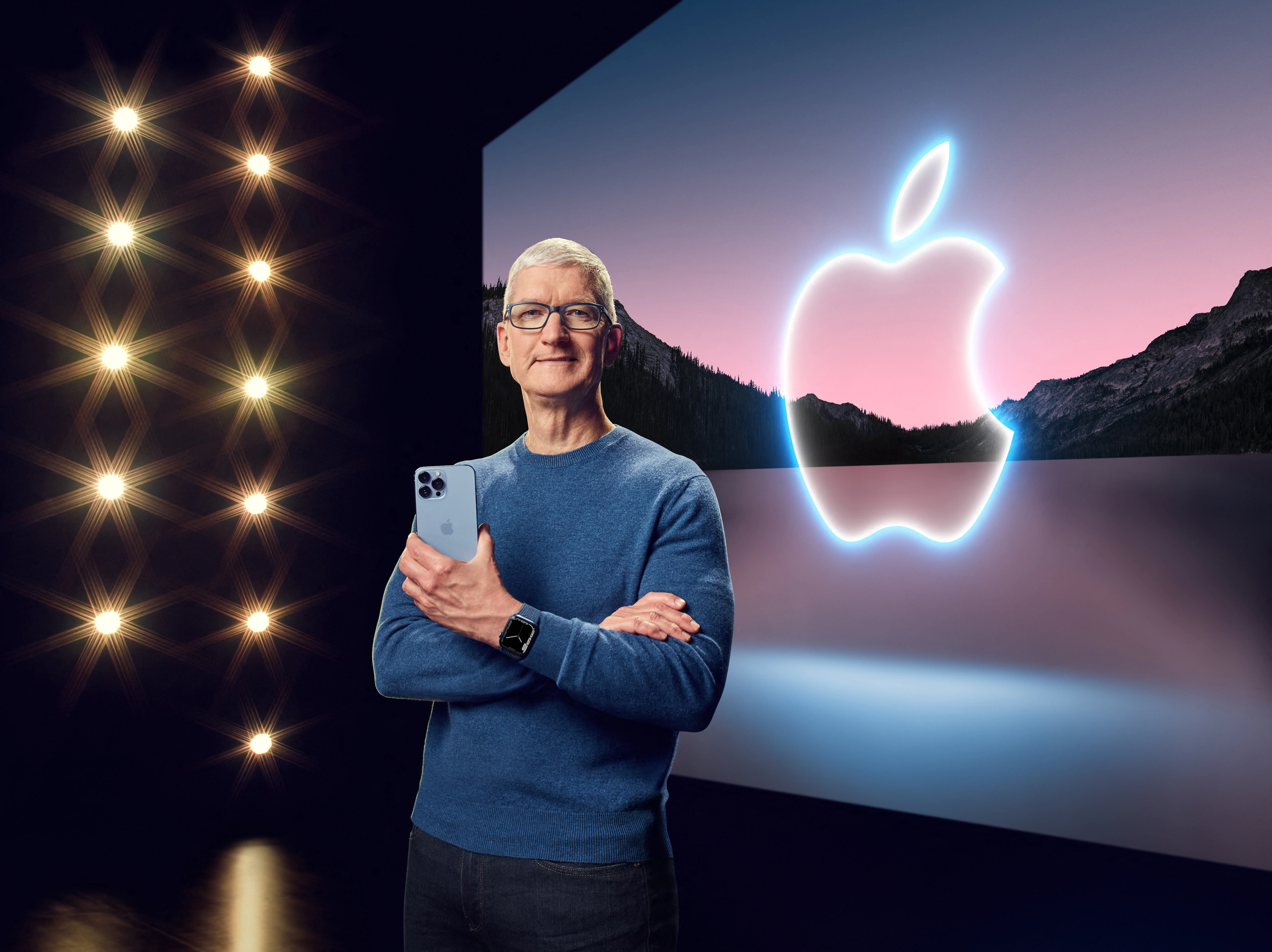 Prezes Apple, Tim Cook, składa hołd 9-letniej hinduskiej dziewczynie, która opracowała aplikację na iOS