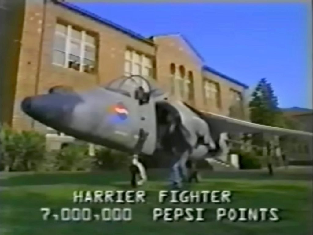 Oryginalna reklama została dwukrotnie zmodyfikowana przez Pepsi po tym, jak Leonard zamówił swój samolot.